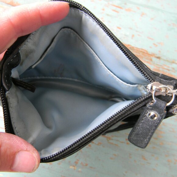 Vtg Y2K Coach Ashley Black Signature LEATHER  Wristlet - Picture 7 of 8